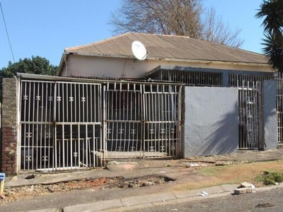 House For Sale In Jeppestown, Johannesburg