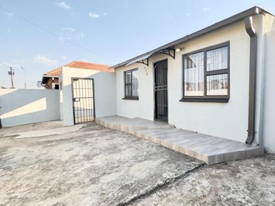 House For Sale In Molapo, Soweto