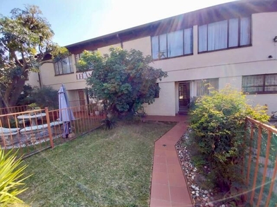 Townhouse For Rent In Queenswood, Pretoria