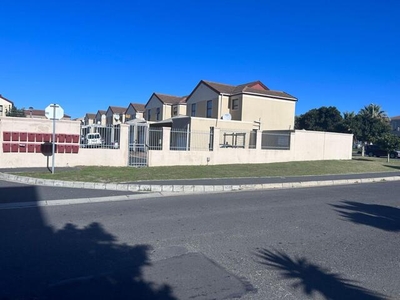 Townhouse For Sale In Parklands, Blouberg
