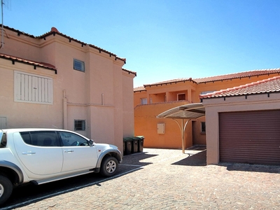 3 Bedroom Apartment for Sale For Sale in Rustenburg - Home S