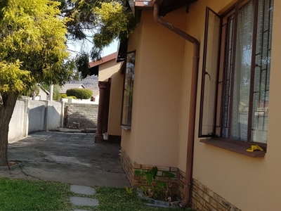 3 Bedroom House For Sale in Tlhabane West