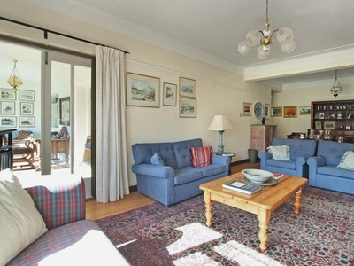 Apartment For Sale In Kenilworth Upper, Cape Town