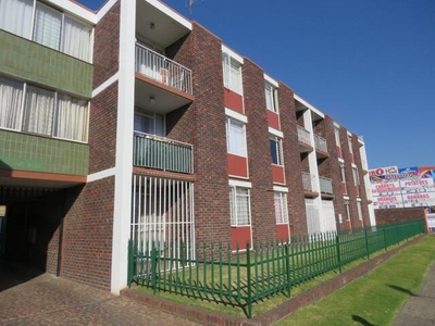 Apartment For Sale In Krugersdorp Central, Krugersdorp