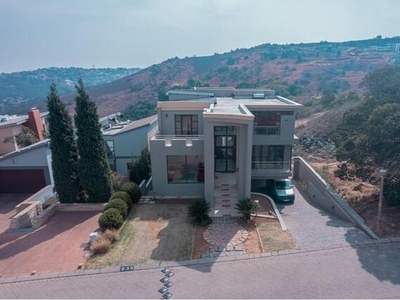 House For Sale In Bassonia Estate, Johannesburg