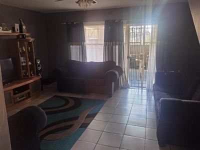 House For Sale In East Geduld, Springs