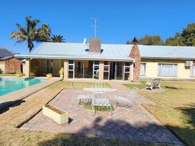 House For Sale In Jan Cilliers Park, Welkom