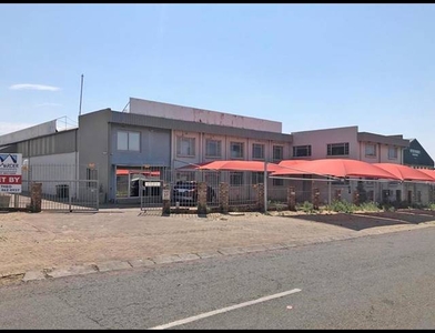 industrial property to rent in sebenza