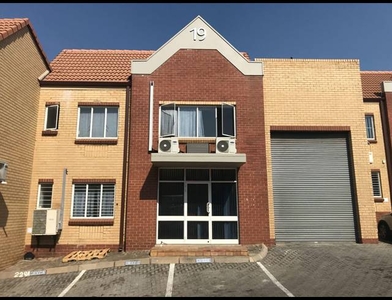warehouse property to rent in eastgate