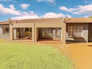 3 Bed Simplex in Grobler Park