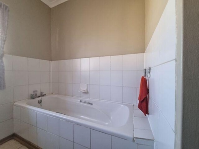 3 bedroom, Barkly West Northern Cape N/A
