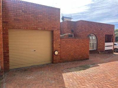 3 bedroom, Bloemfontein Free State N/A