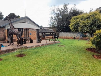 5 Bedroom house in Vaal Park For Sale