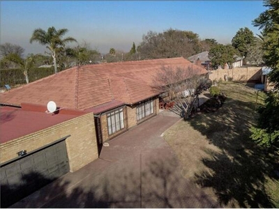 8 bedroom, Germiston Gauteng N/A