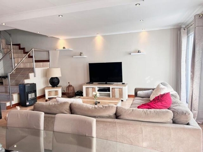 Apartment For Rent In Bloubergstrand, Blouberg