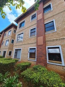 Apartment For Rent In Honeydew Grove, Roodepoort