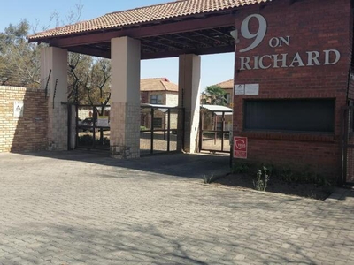 Apartment For Rent In Kengies, Sandton