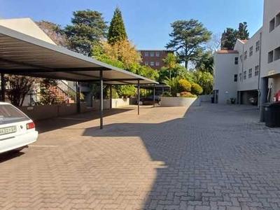 Apartment For Sale In Eltonhill, Johannesburg