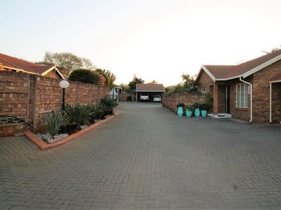 Apartment For Sale In Florauna, Pretoria