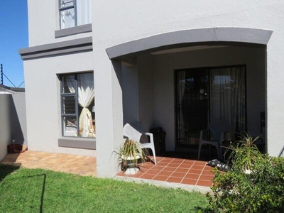 Apartment For Sale In Heritage Park, Somerset West