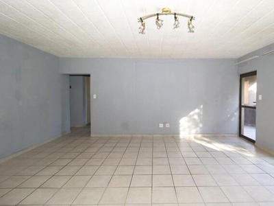 Apartment For Sale In Lakefield, Benoni