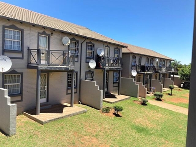 Apartment For Sale In Moffat View, Johannesburg