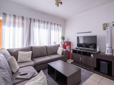 Apartment For Sale In Rome, Strand