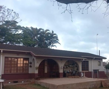 House For Rent In Illovo Beach, Kingsburgh