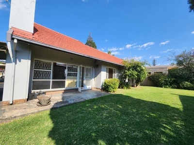 House For Rent In New Redruth, Alberton