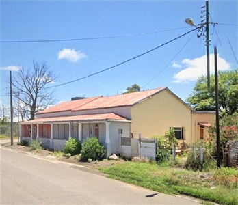 House For Sale In Aberdeen, Eastern Cape