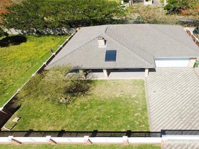 House For Sale In Boesmansriviermond, Eastern Cape
