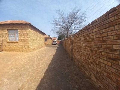 House For Sale In Bootha Ah, Randfontein