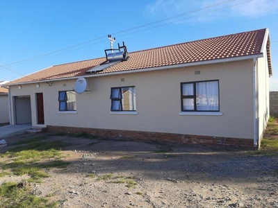 House For Sale In Cove Rock, East London