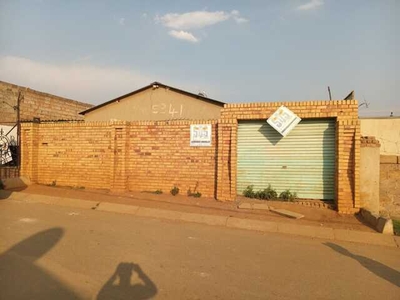 House For Sale In Devland, Johannesburg