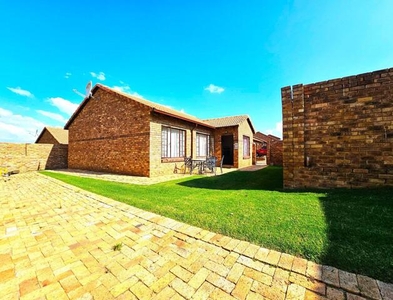 House For Sale In Halfway Gardens, Midrand