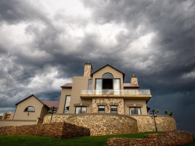 House For Sale In Highland Gate Golf And Trout Estate, Dullstroom