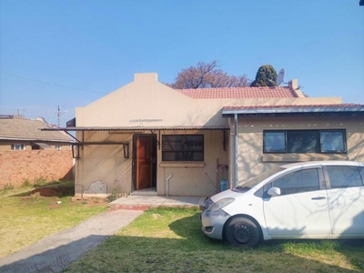 House For Sale In Mid Ennerdale, Johannesburg