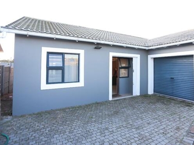 House For Sale In Salisbury Park, Port Elizabeth