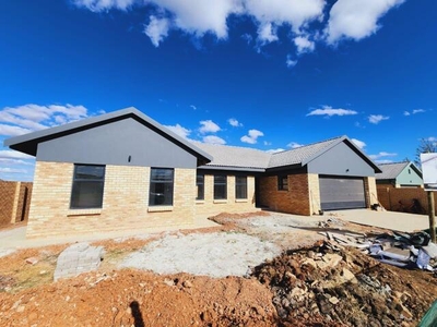 House For Sale In Waterberry Estate, Potchefstroom