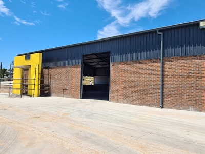 Industrial property to rent in Mthatha - 4 Terminus Rd