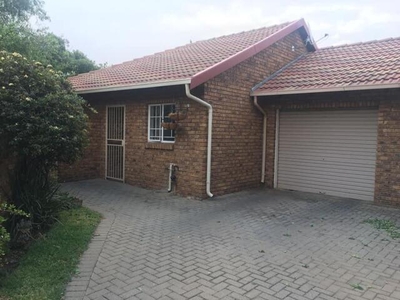 Townhouse For Rent In Amberfield Crest Estate, Centurion