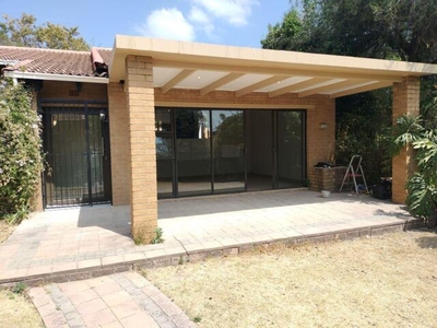 Townhouse For Rent In Morningside Manor, Sandton
