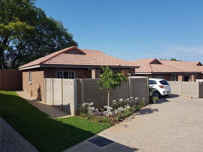 Townhouse For Rent In Ngwenya River Estate, Brits