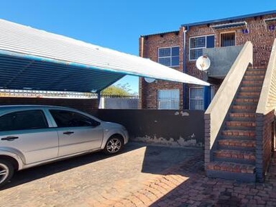Townhouse For Sale In Sterpark, Polokwane