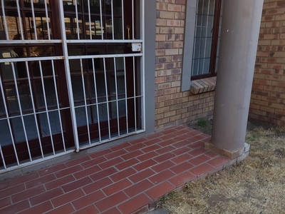 1 bedroom apartment to rent in Westdene (Bloemfontein)