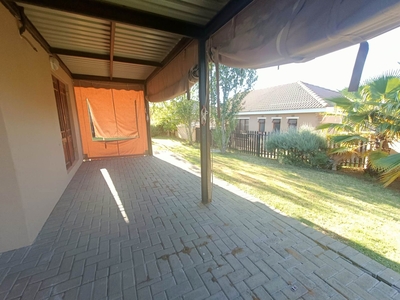 3 bedroom townhouse to rent in Hillside (Bloemfontein)