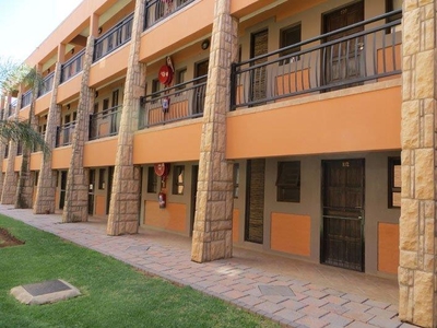 1 Bedroom Apartment / flat to rent in Bainsvlei - Bains Game Lodge, 31 Old Kimberley Road
