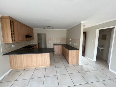 2 Bedroom House For Sale in Brackenfell South