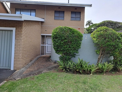 3 Bedroom Townhouse To Let in Scottburgh South