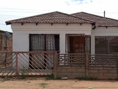 4 Bedroom house sold in Kwaguqa, Witbank